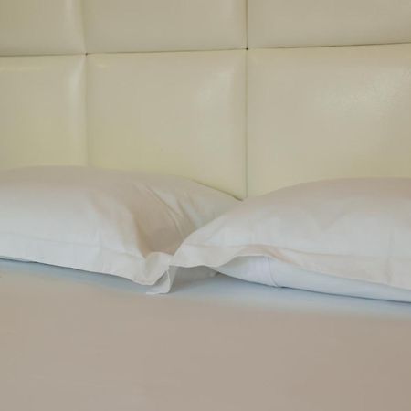 Alara Apartment Тирана Екстер'єр фото