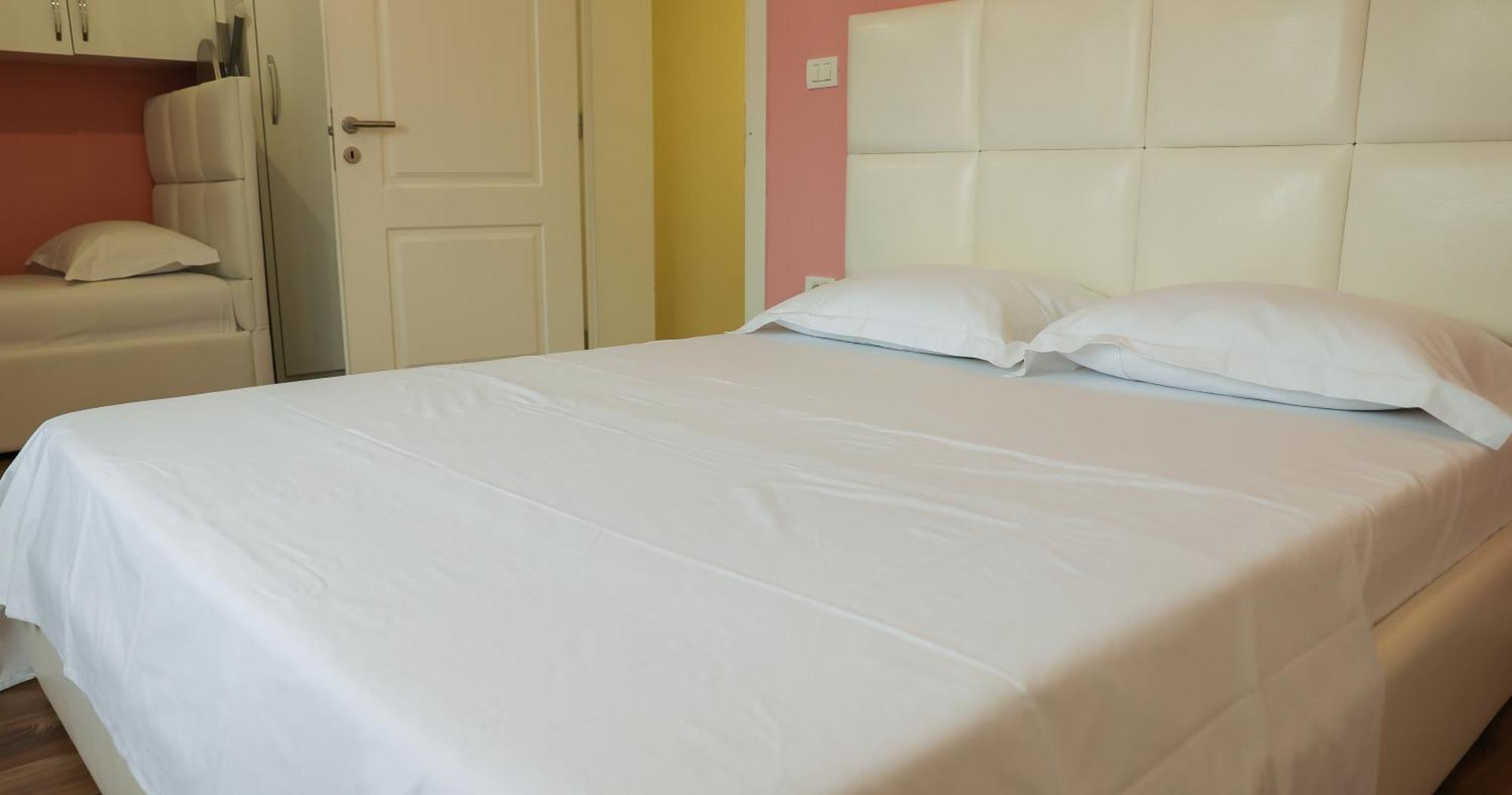 Alara Apartment Тирана Екстер'єр фото